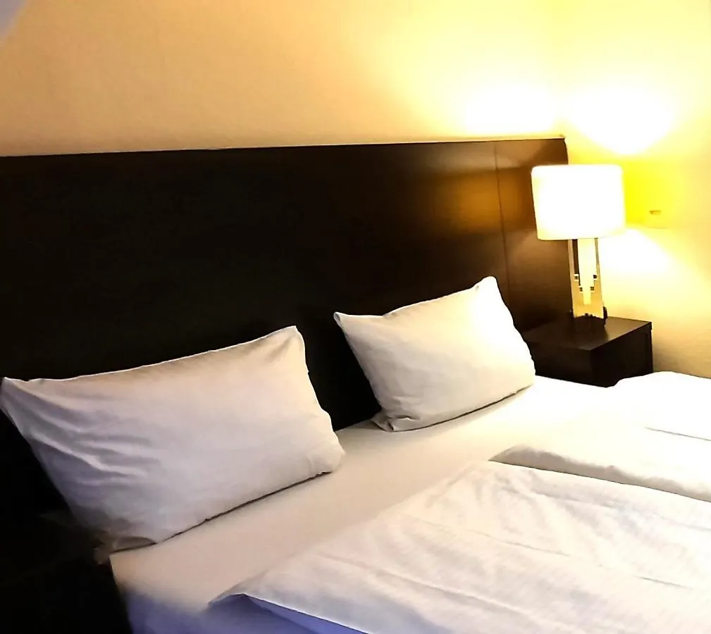 Hotel Ariana Colónia 2*,